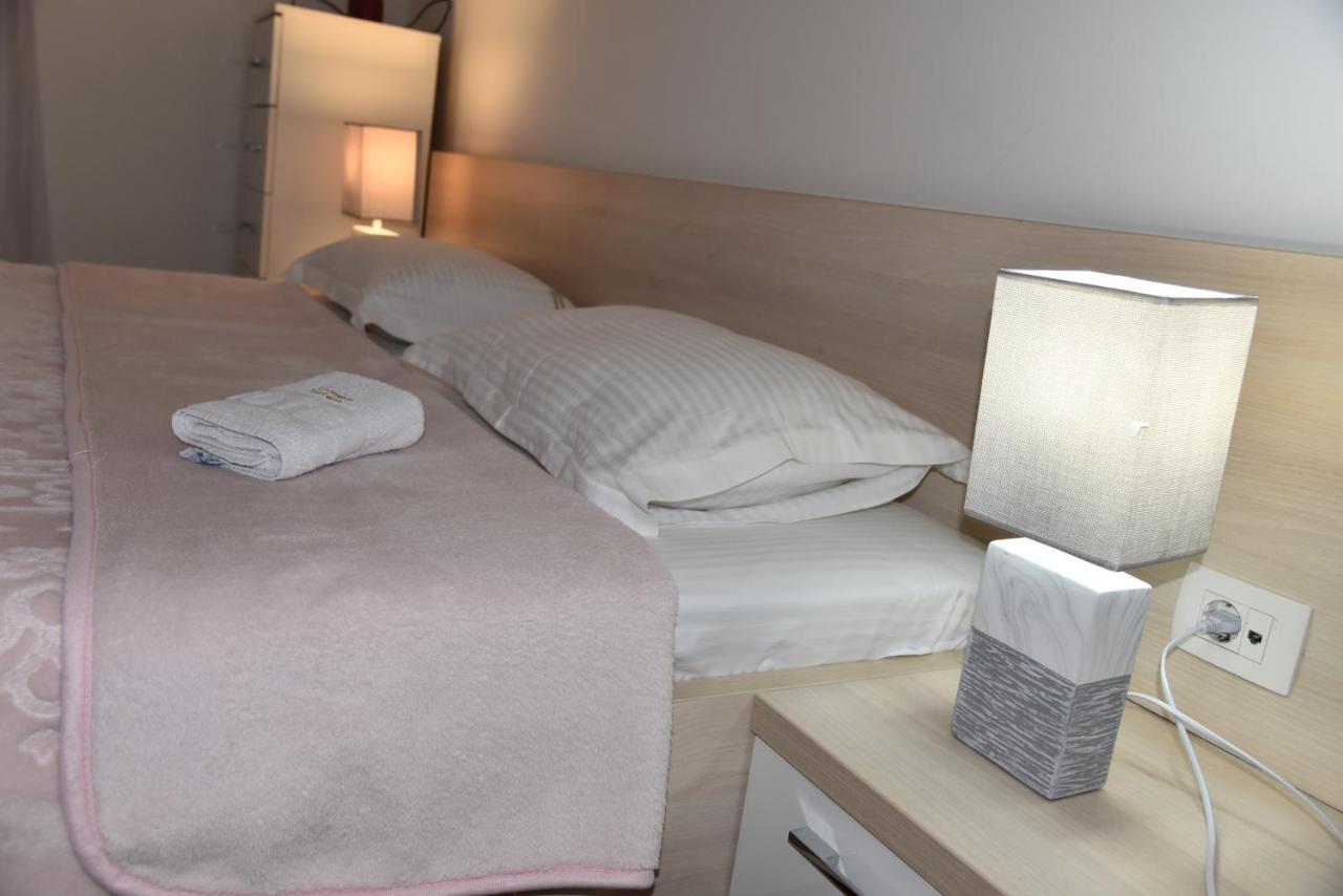 Apartment Lux Fontana Budva Ngoại thất bức ảnh
