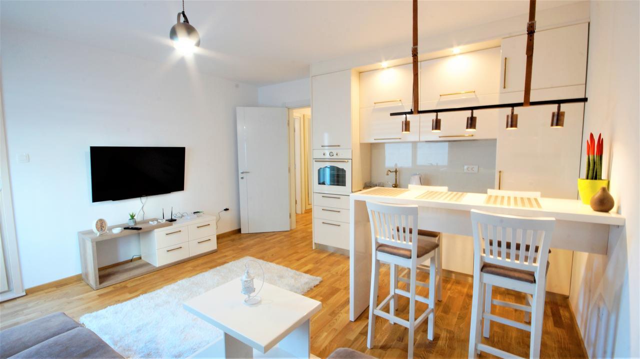 Apartment Lux Fontana Budva Ngoại thất bức ảnh